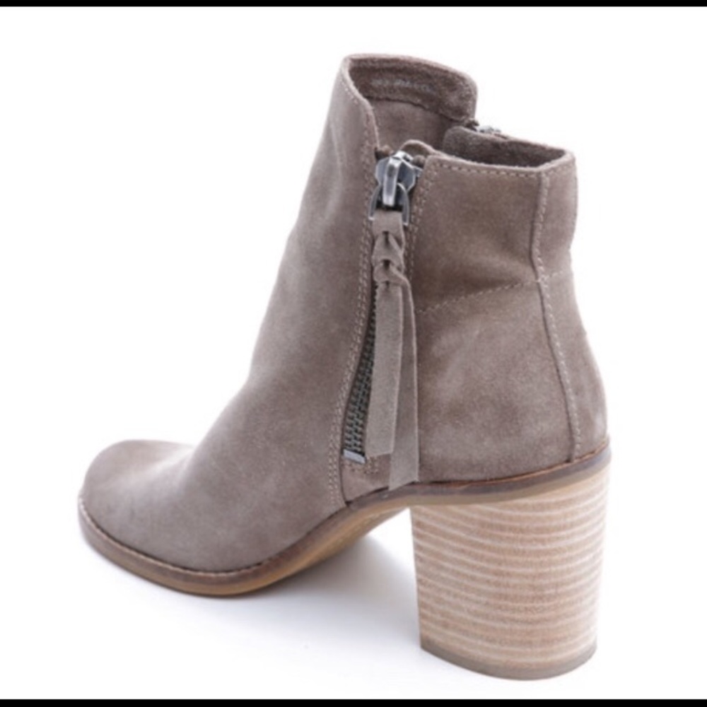 🆕Dolce Vita Lanie Tan Suede Block Heel Ankle Boot - Picture 3 of 8